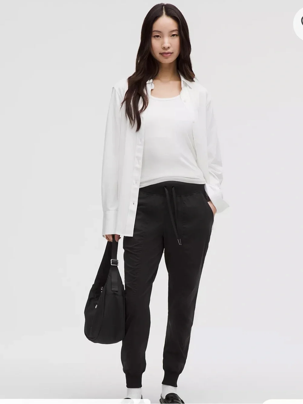 Lululemon Dance Studio Mid-rise jogger full length in black. Size 12. Sportswear